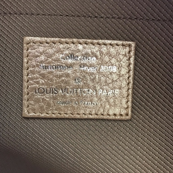 RARE AF Louis Vuitton Comete Bag in Peach Shimmer - LIKE NEW 🤩 Britney Spears - Picture 12 of 15